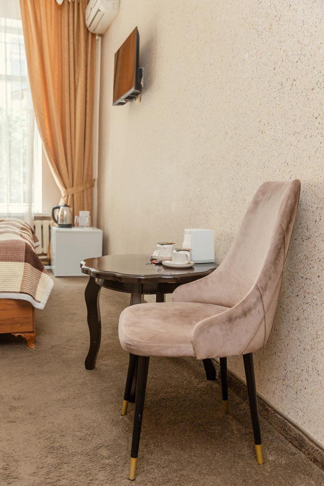 Ajour Hotel Almaty Exterior photo